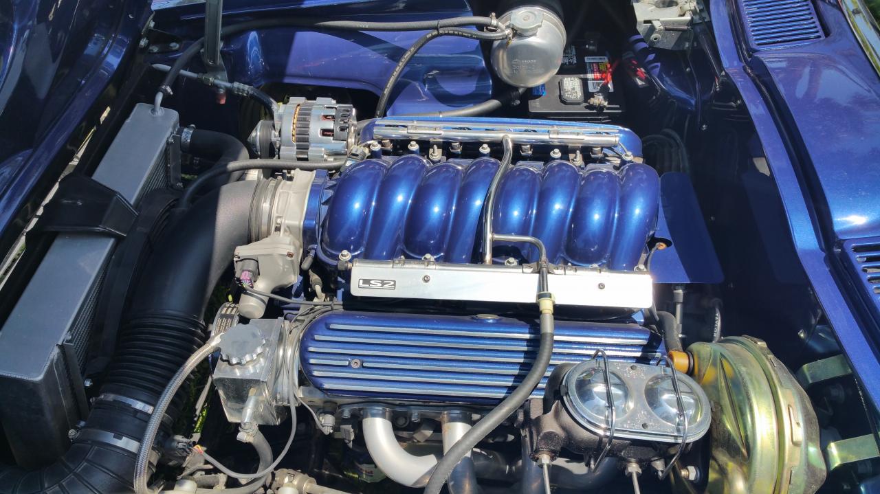 C2 with LS2 engine / manual transmission