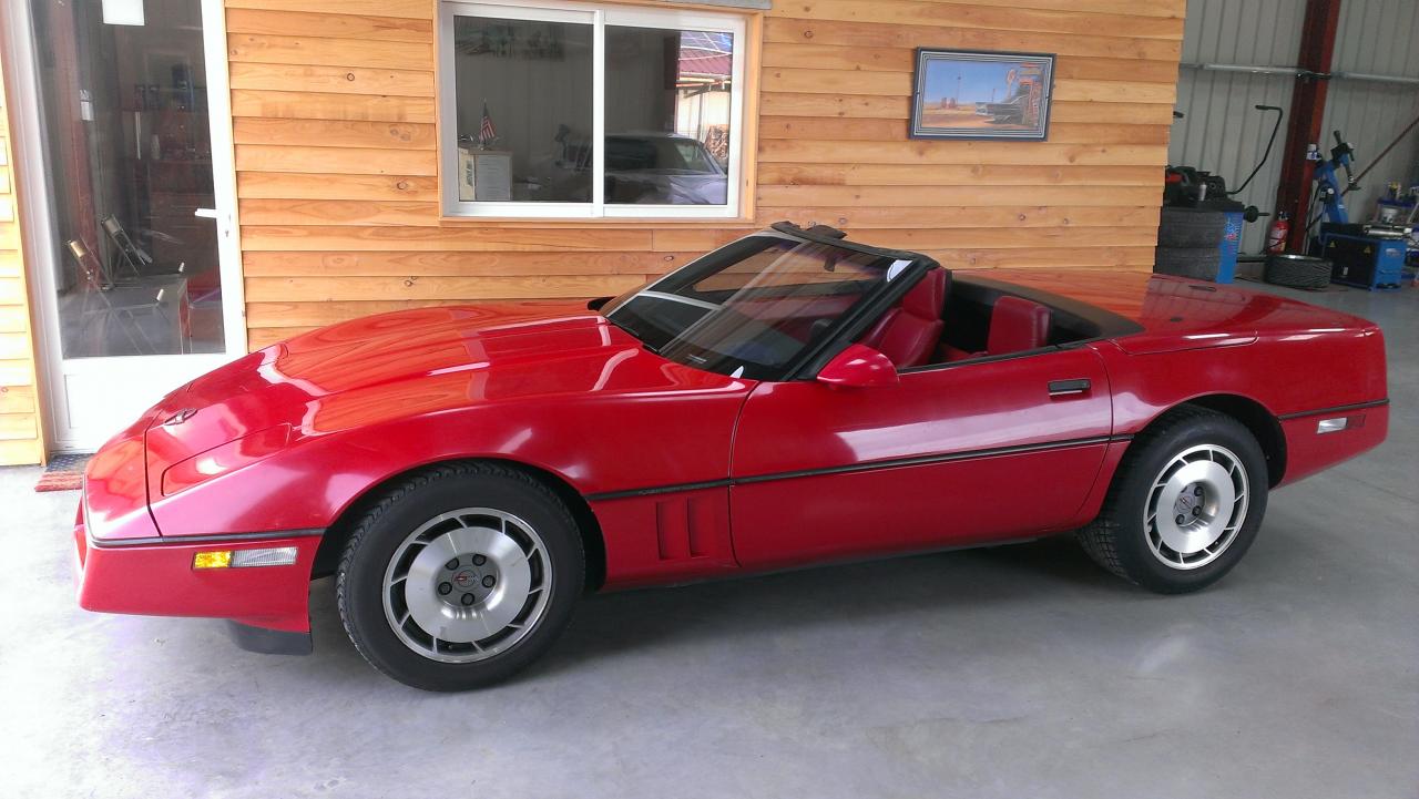 Chevrolet Corvette Convertible 87